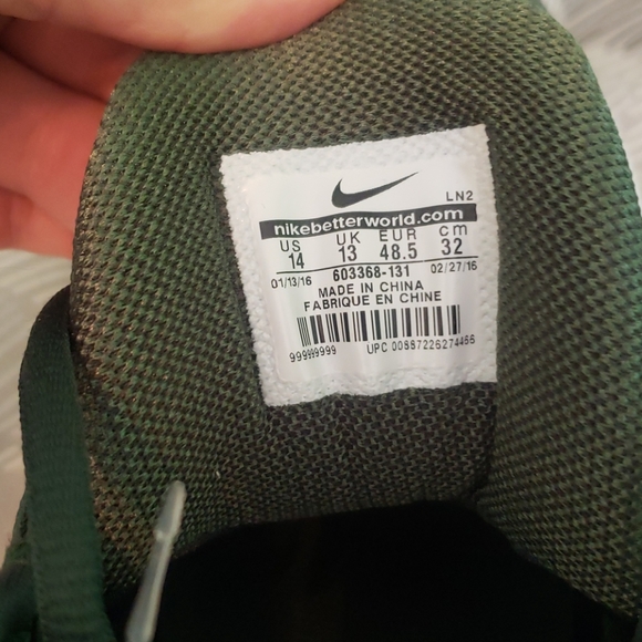 Nike's High Top football cleats. - Picture 6 of 7